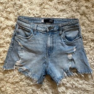 Kut from the Kloth Women's Frayed Jean Shorts - Light Blue